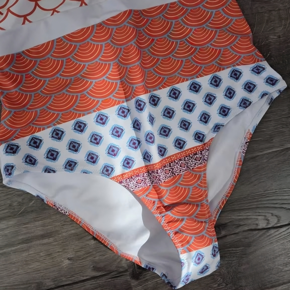 Women's geo print scoop neck swimsuit size S by Cupshe NWT - Picture 2 of 6